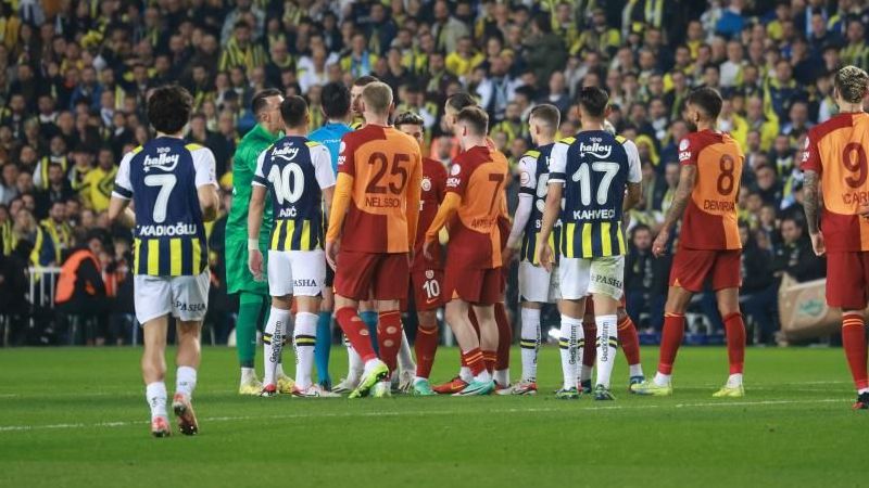 Fenerbahçe 15 yıl sonra ilk peşinde Fenerbahçe 15 yıl sonra ilk peşinde
