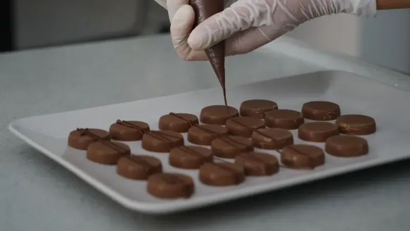 Daha önce görülmemiş lezzet: Çankırı’nın meşhur kaya tuzundan çikolata yaptı