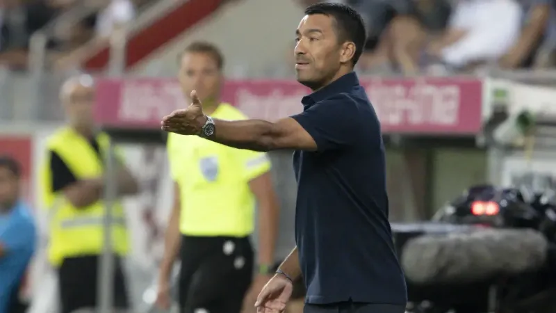 Bronckhorst: "Haftaya farklı bir maç olacak"