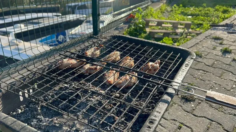 İstanbul’da mangal yakarken yüksekten düşen 2 kişi öldü