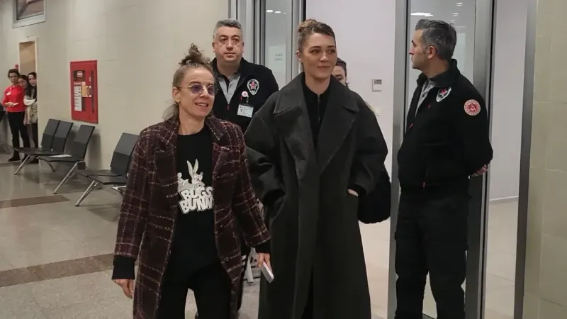 Oyuncu Deniz Işın Savcılığa ifade verdi Oyuncu Deniz Işın Savcılığa ifade verdi