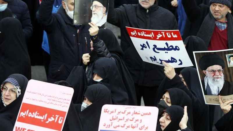 İran'da başörtüsü kuralını ihlal edenler kameralarla tespit edilecek