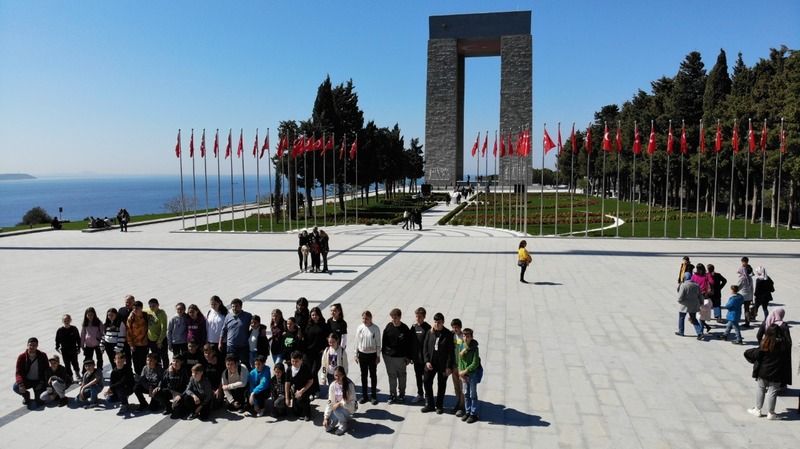 Şehitler Abidesi'ne ziyaretçi akını