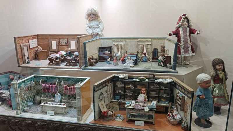 Oyuncak bebeklerin hazin hikayesi