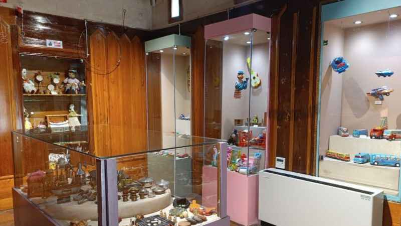 Oyuncak bebeklerin hazin hikayesi