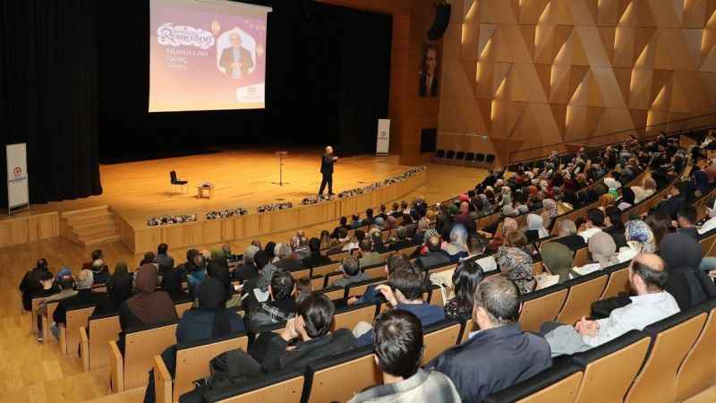 Denizlililer Nurullah Genç'i ağırladı 