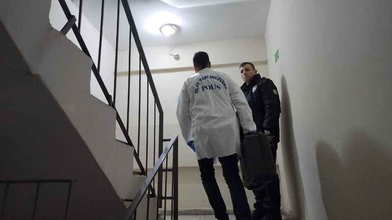 Merdivenlerden düşen Selami Arslan hayatını kaybetti Merdivenlerden düşen Selami Arslan hayatını kaybetti