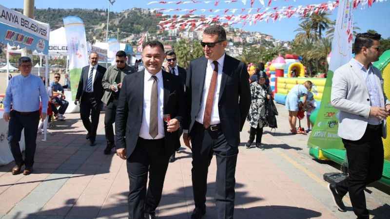 Alanya Çocuk Festivali ile şenlendi Alanya Çocuk Festivali ile şenlendi