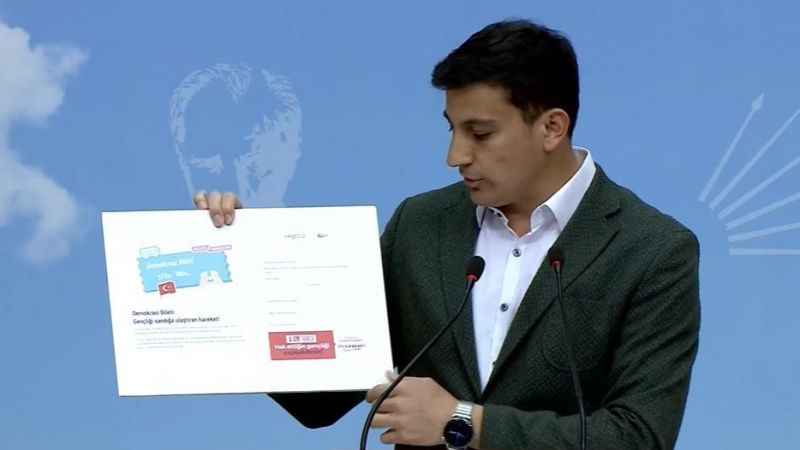 CHP'den 'Demokrasi Bileti' kampanyası CHP'den 'Demokrasi Bileti' kampanyası