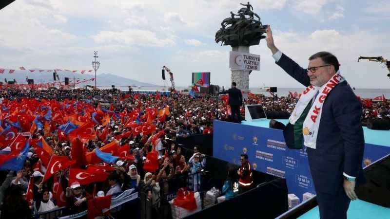 "İzmir kimsenin kalesi değil" "İzmir kimsenin kalesi değil"