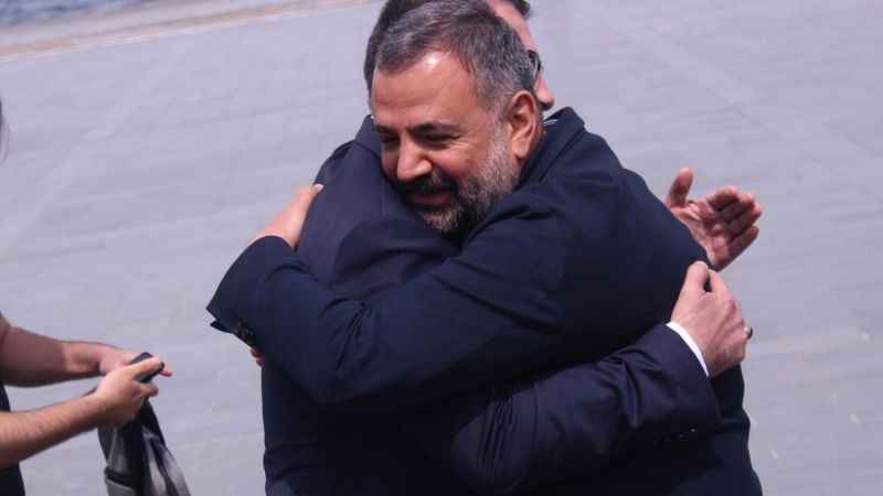 AK Parti ve CHP'den dostluk pozu
