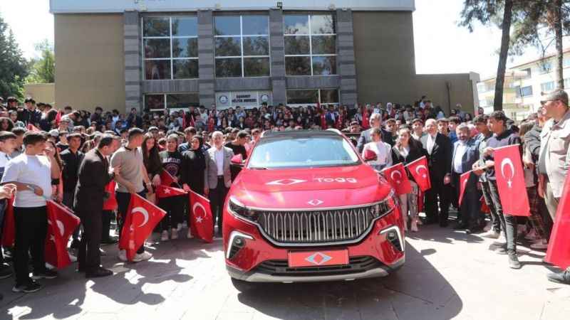 Öğrencilere TOGG sürprizi