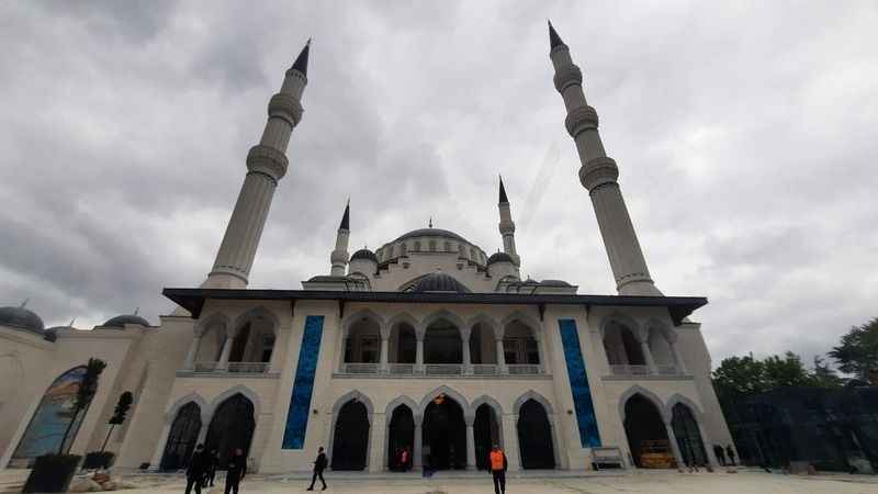 Barbaros Hayrettin Paşa Camii açılıyor Barbaros Hayrettin Paşa Camii açılıyor