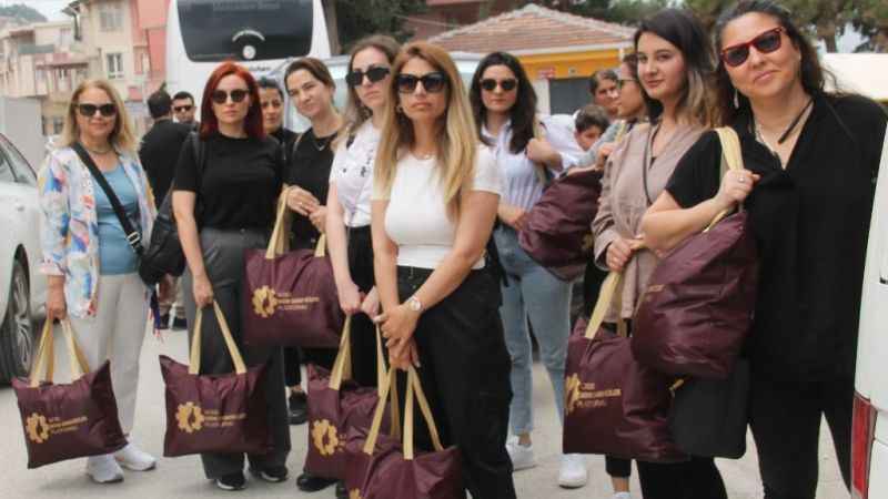 Kadın sanayiciler Hatay’da depremzedelerle