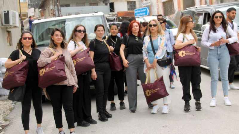 Kadın sanayiciler Hatay’da depremzedelerle Kadın sanayiciler Hatay’da depremzedelerle