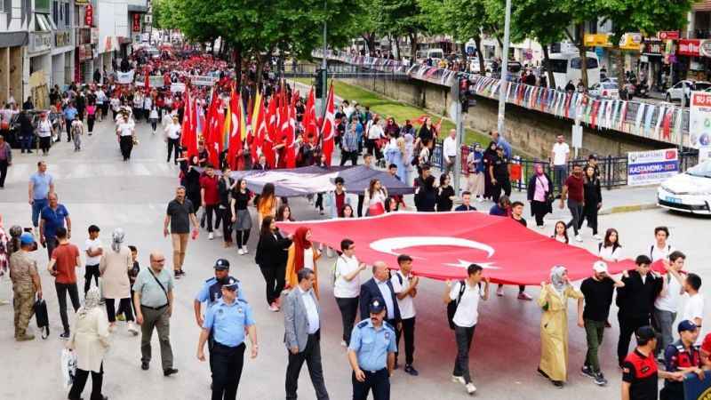 Atatürk ve İstiklal Yolu Yürüyüşü 4 gün sürdü Atatürk ve İstiklal Yolu Yürüyüşü 4 gün sürdü