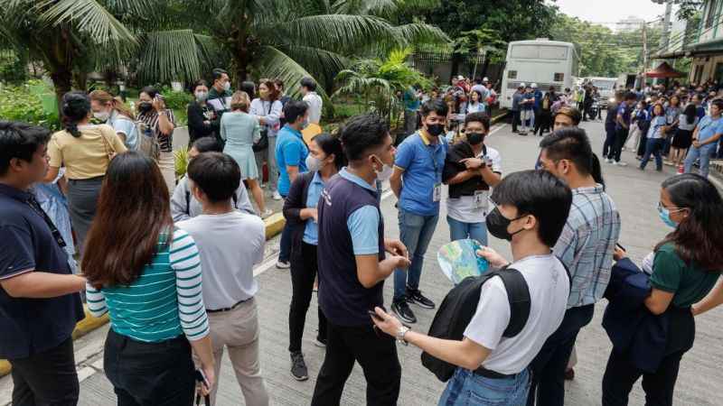 Filipinler’de 6.3 büyüklüğünde deprem Filipinler’de 6.3 büyüklüğünde deprem
