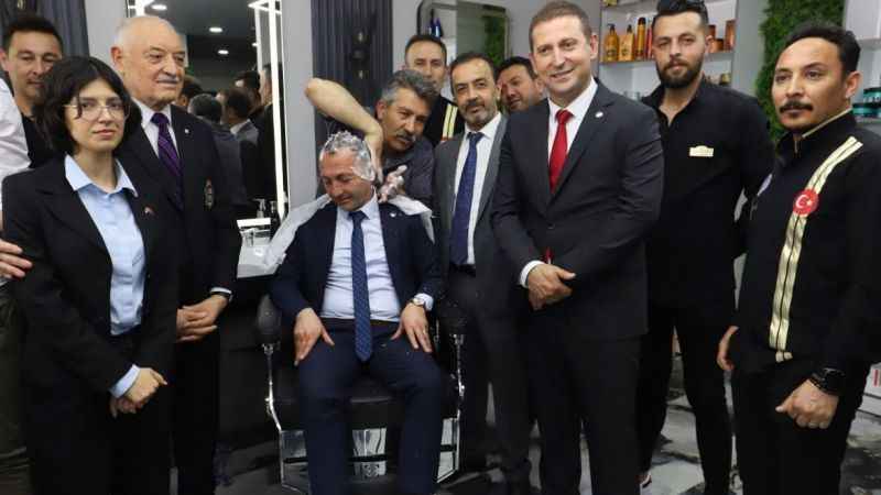 Türk berberler Paraguaylı berberleri eğitti Türk berberler Paraguaylı berberleri eğitti