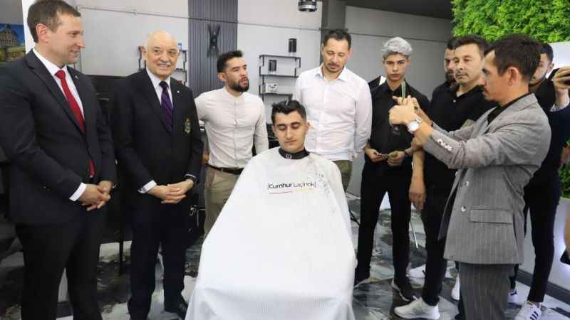 Türk berberler Paraguaylı berberleri eğitti Türk berberler Paraguaylı berberleri eğitti