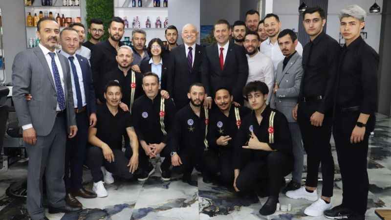 Türk berberler Paraguaylı berberleri eğitti Türk berberler Paraguaylı berberleri eğitti