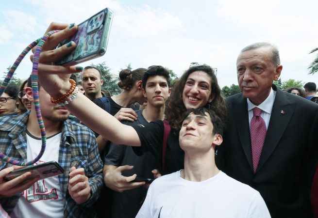 “Öğretmenlik mesleğinin itibarını artıracak projelerimizi yakında kamuoyuyla paylaşacağız” “Öğretmenlik mesleğinin itibarını artıracak projelerimizi yakında kamuoyuyla paylaşacağız”