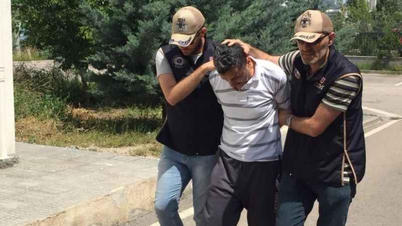 Gri kategoride aranan FETÖ yöneticisi Zekeriya Cerit yakalandı Gri kategoride aranan FETÖ yöneticisi Zekeriya Cerit yakalandı