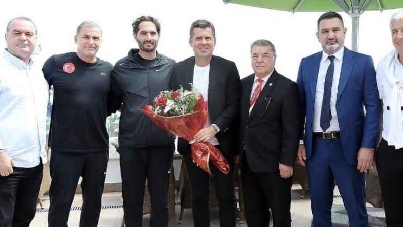 Hüseyin Eroğlu’ndan A Milli Takım kampına ziyaret