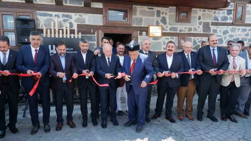 Erzurum’da Türk-Ermeni İlişkileri Merkezi açıldı Erzurum’da Türk-Ermeni İlişkileri Merkezi açıldı