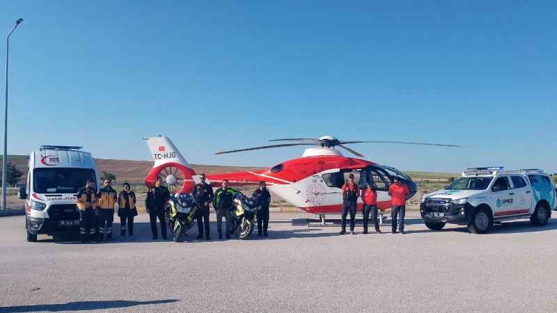 Bayramda 19 bin 83 sağlık personeli görev başında Bayramda 19 bin 83 sağlık personeli görev başında