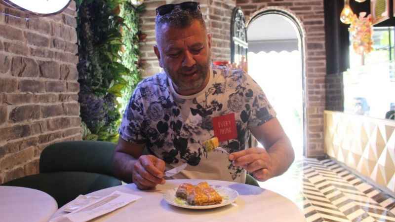 Sahte baklava boğazda yanma yapar Sahte baklava boğazda yanma yapar
