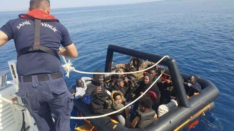 Yunan Unsurlarınca Ölüme Terk Edilen 14 Kaçak Göçmen Kurtarıldı