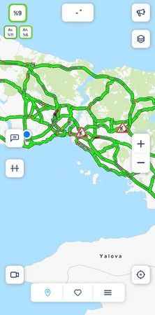 İstanbul’da haftanın ilk günü yollar boş kaldı İstanbul’da haftanın ilk günü yollar boş kaldı