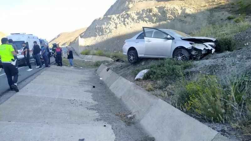 Erzincan - Sivas yolundaki kazada Nurgül Korkmaz hayatını kaybetti Erzincan - Sivas yolundaki kazada Nurgül Korkmaz hayatını kaybetti