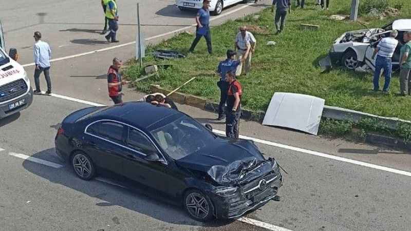 Galatasaraylı futbolcu Barış Alper Yılmaz trafik kazası geçirdi Galatasaraylı futbolcu Barış Alper Yılmaz trafik kazası geçirdi
