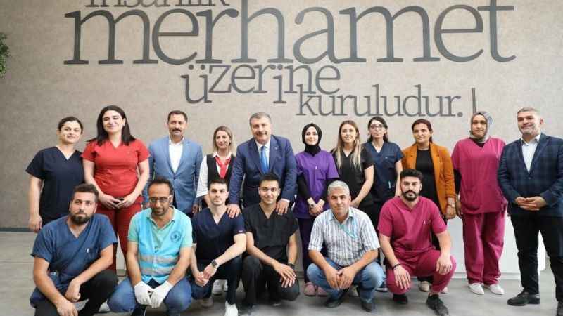 Bakan Koca'dan Defne Devlet Hastanesi'ne ziyaret