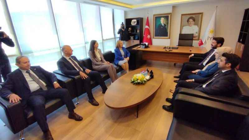 AK Parti heyeti, İYİ Parti Genel Merkezi’ni ziyaret etti AK Parti heyeti, İYİ Parti Genel Merkezi’ni ziyaret etti