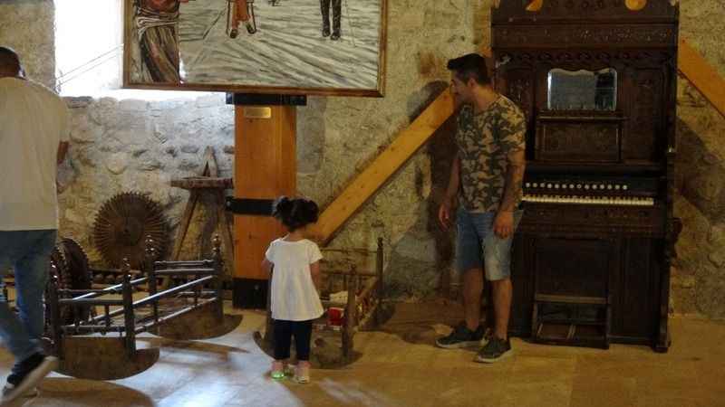 Zile kent müzesindeki 121 yıllık çan dikkat çekiyor Zile kent müzesindeki 121 yıllık çan dikkat çekiyor