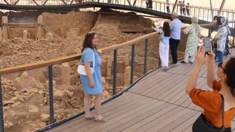 Bayramda Göbeklitepe'ye ziyaretçi akını Bayramda Göbeklitepe'ye ziyaretçi akını