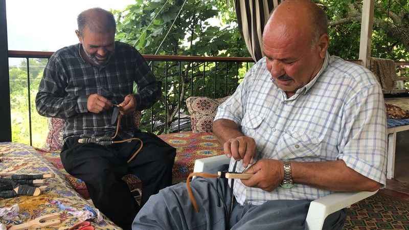 Bir dönemin hem oyuncağı hem silahı: Sapan Bir dönemin hem oyuncağı hem silahı: Sapan