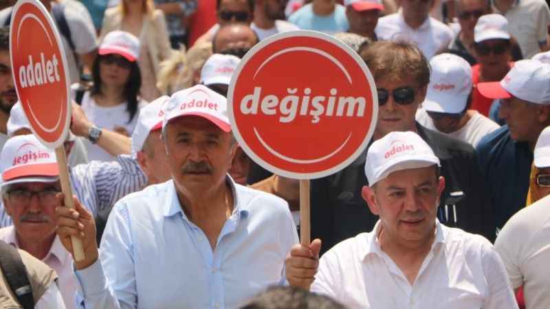 Tanju Özcan yürüyüşe başladı: "Çoban ateşini yaktık" Tanju Özcan yürüyüşe başladı: "Çoban ateşini yaktık"