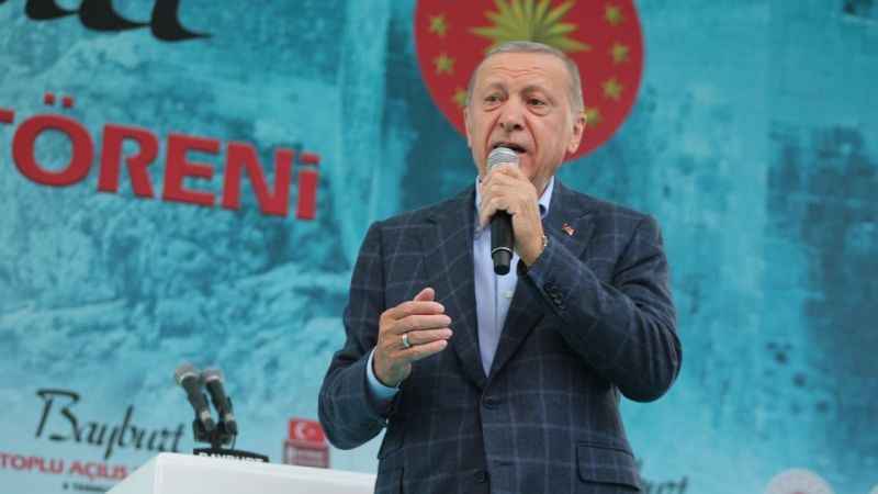 Cumhurbaşkanı Erdoğan: “Emeklilerimizi enflasyona ezdirmeme sözümüzü tutuyoruz” Cumhurbaşkanı Erdoğan: “Emeklilerimizi enflasyona ezdirmeme sözümüzü tutuyoruz”