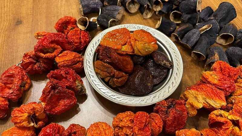 Vejetaryenlerin vazgeçilmezi: Zeytinyağlı kuru dolma Vejetaryenlerin vazgeçilmezi: Zeytinyağlı kuru dolma