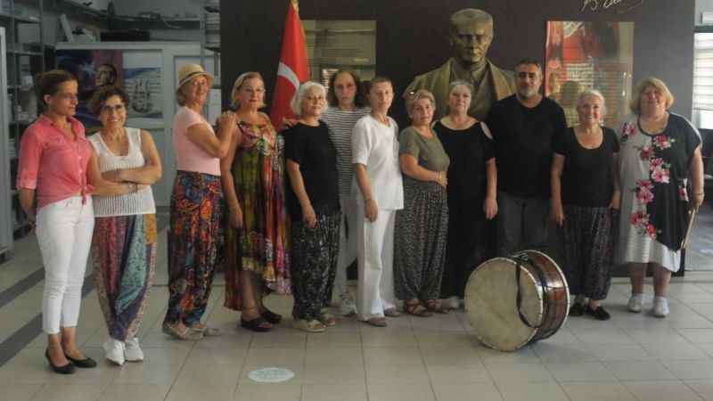 50 yaş üstü halk oyunları ekipleri gençlere taş çıkartıyor 50 yaş üstü halk oyunları ekipleri gençlere taş çıkartıyor