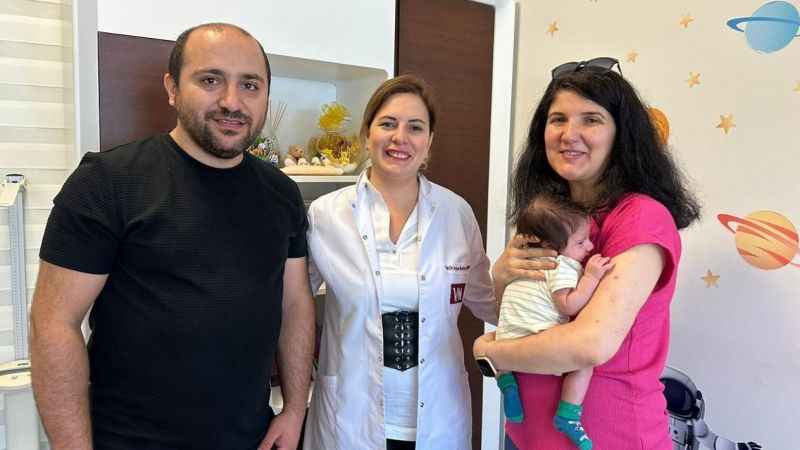Yemek borusu olmadan doğan bebeğe müdahale Yemek borusu olmadan doğan bebeğe müdahale