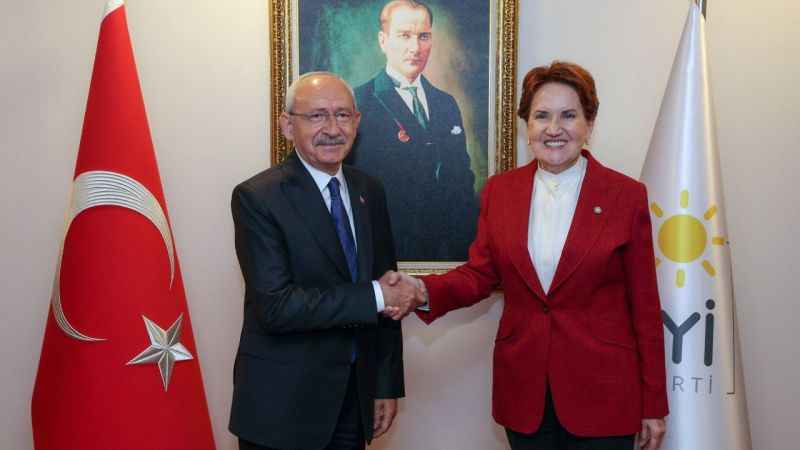 Kılıçdaroğlu'ndan Akşener'e sürpriz ziyaret Kılıçdaroğlu'ndan Akşener'e sürpriz ziyaret