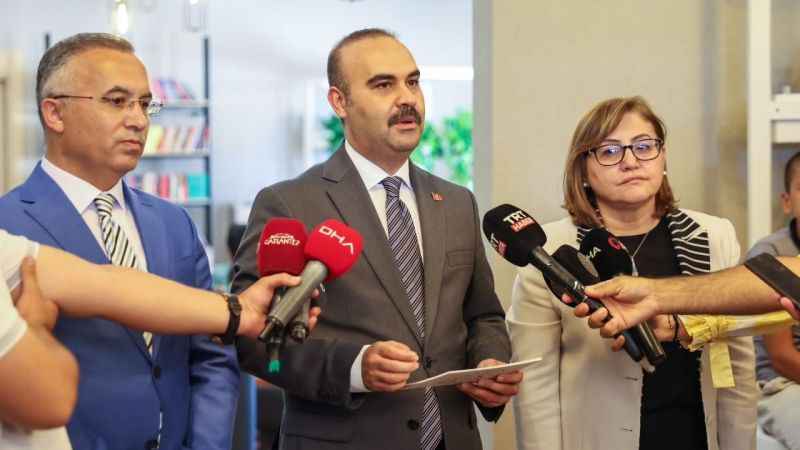 Bakan Kacır: “Küçük ve orta düzeydeki işletmelere 120 ila 500 bin liralık bir destek sağlayacağız”