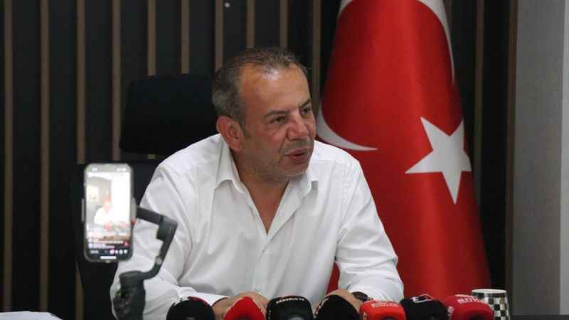 Tanju Özcan: 