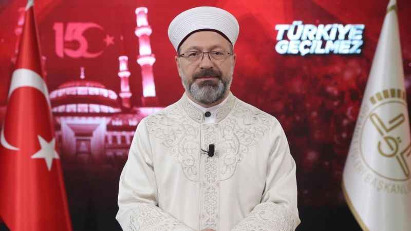 Diyanet İşleri Başkanı Erbaş: “Milletimiz, vatanına, birliğine ve kardeşliğine kasteden FETÖ terör örgütüne karşı asil bir mücadele verdi” Diyanet İşleri Başkanı Erbaş: “Milletimiz, vatanına, birliğine ve kardeşliğine kasteden FETÖ terör örgütüne karşı asil bir mücadele verdi”