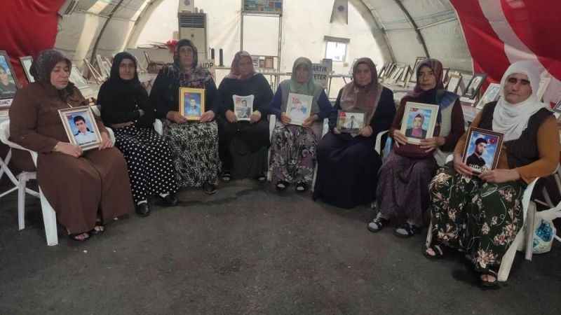 Diyarbakır anneleri çocuklarının yolunu gözlüyor