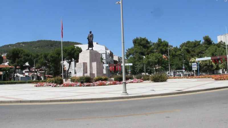 Muğla'da termometre 41’i gösterdi, sokaklar boşaldı